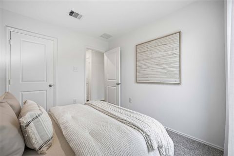 Tiny photo for 6005 Pineapple Street, Houston, TX 77048 (MLS # 77496902)