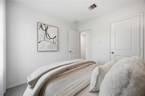 Tiny photo for 6005 Pineapple Street, Houston, TX 77048 (MLS # 77496902)