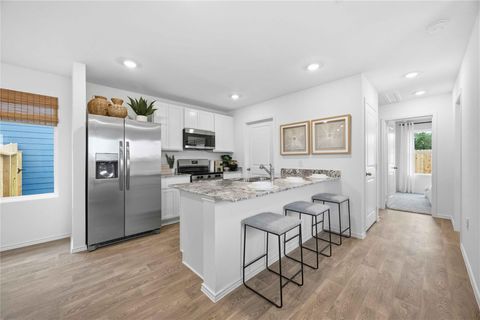 Tiny photo for 6005 Pineapple Street, Houston, TX 77048 (MLS # 77496902)