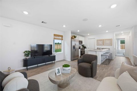 Tiny photo for 6005 Pineapple Street, Houston, TX 77048 (MLS # 77496902)