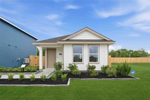 Photo of 6005 Pineapple Street, Houston, TX 77048 (MLS # 77496902)