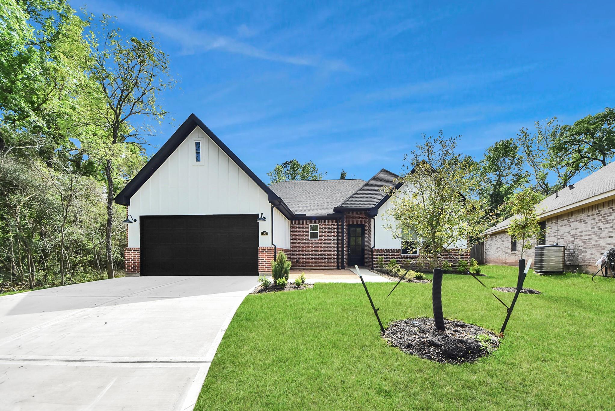 11807 Whispering Pines Lane