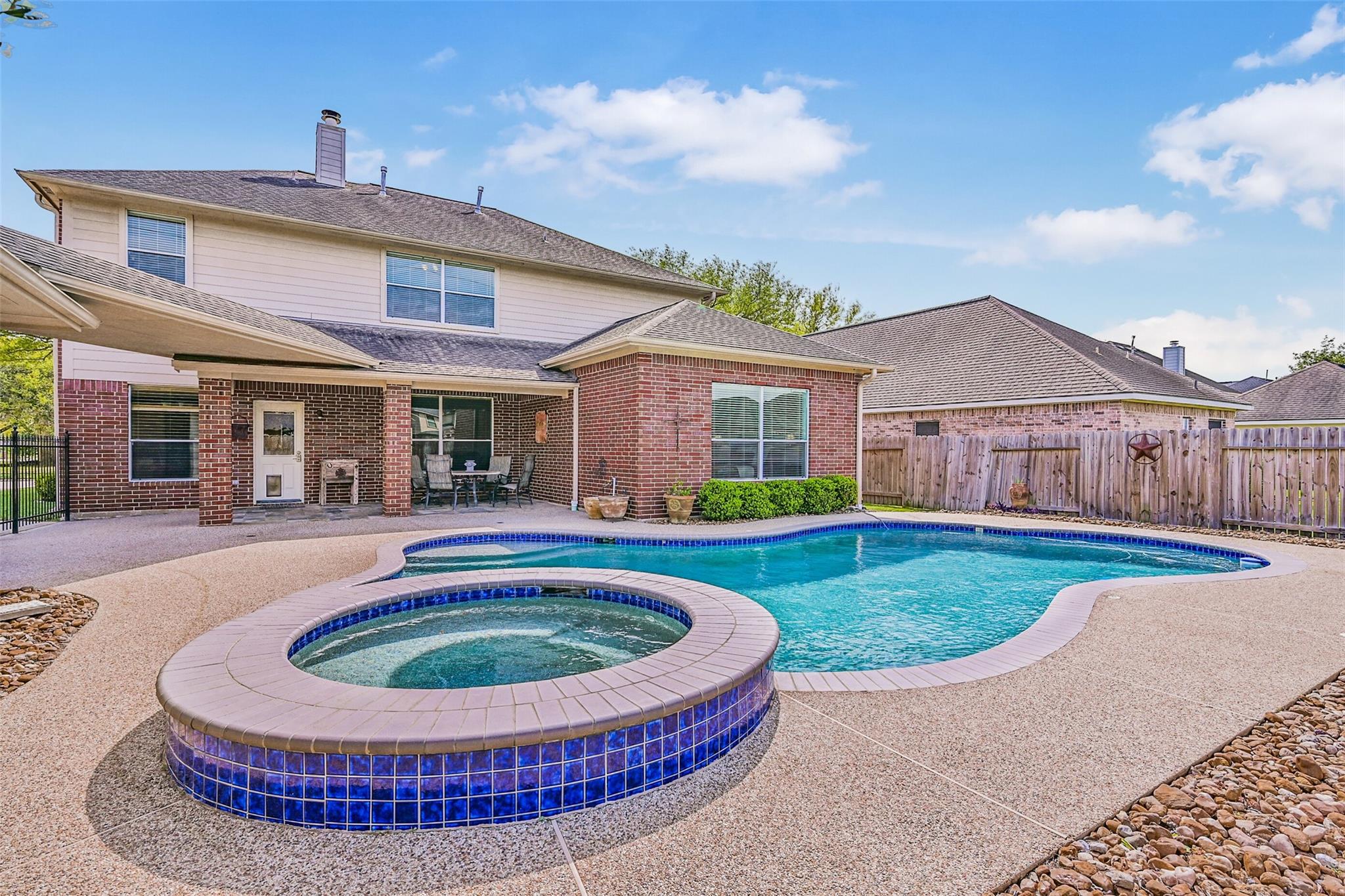 2835 Fairway Drive