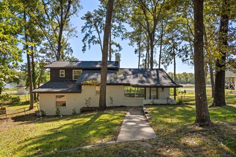 Photo of 284 Hackberry Street, Trinity, TX 75862 (MLS # 41098424)