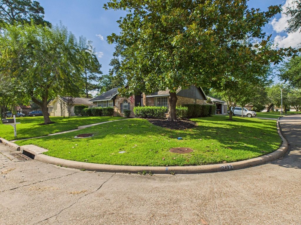 Photo of 2423 Tinechester Drive, Houston, TX 77339 (MLS # 24653537)