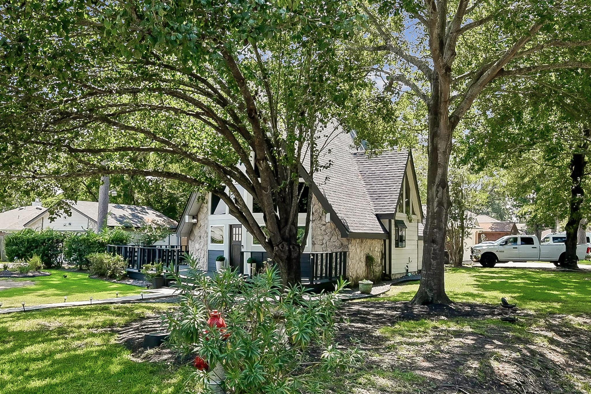 446 Fantasy Lane