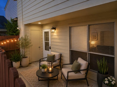 Townhouse For Sale - 7855 Green Lawn Drive #7855<br/> Harris County, Houston, TX 77088