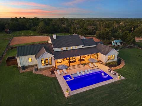 Photo of 1600 S Weyand RD, Round Top, TX 78954 (MLS # 17402840)