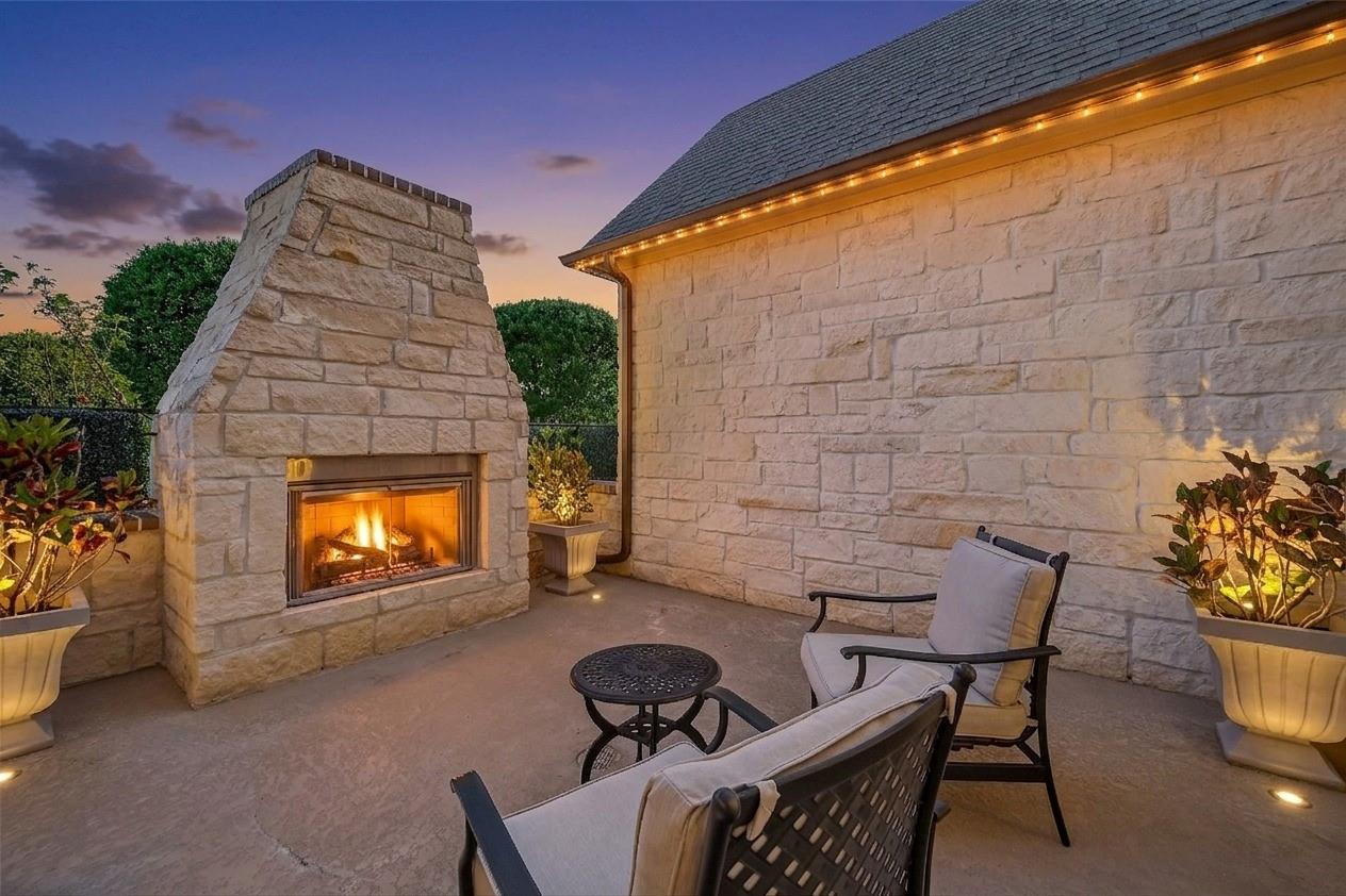 718 Sundance Glen Way