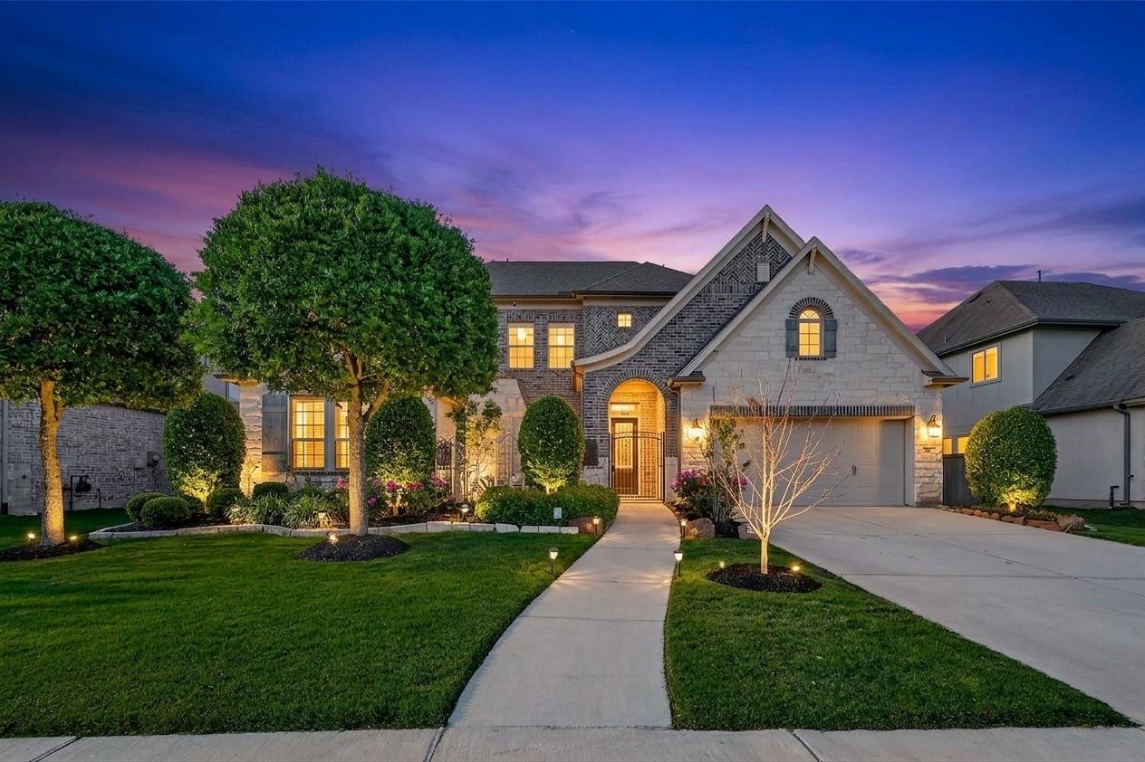 718 Sundance Glen Way