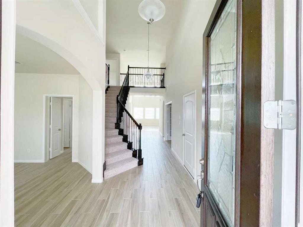 4403 Silvergrass Lane