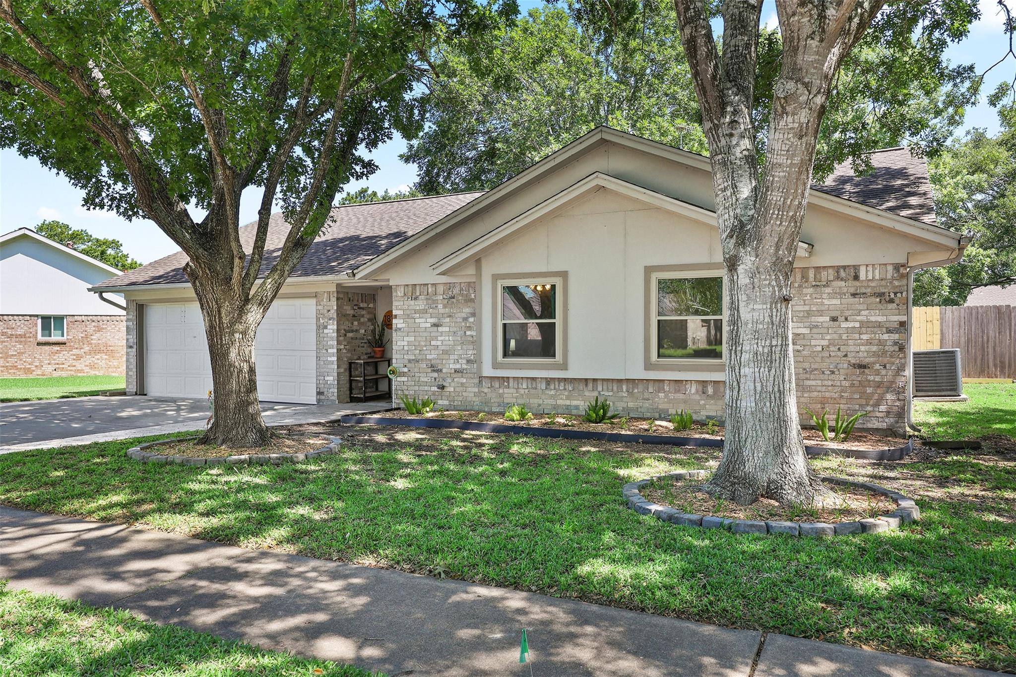 1819 Meadow Creek Drive