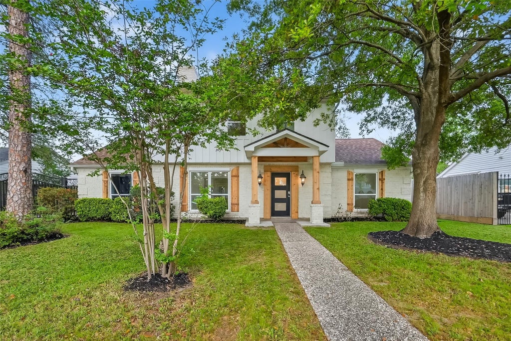 Photo of 2734 Triway Lane, Houston, TX 77043 (MLS # 71494193)