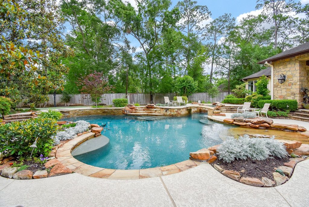 Photo of 11910 Heritage Lane, Houston, TX 77024 (MLS # 53526794)