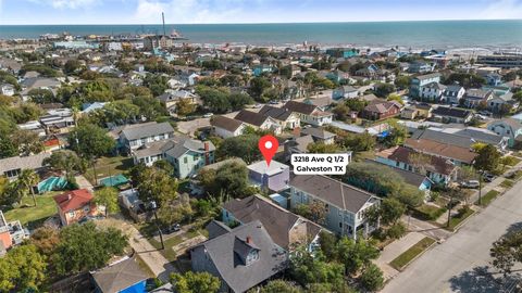 3218 Avenue Q 1/2 Galveston TX 77550