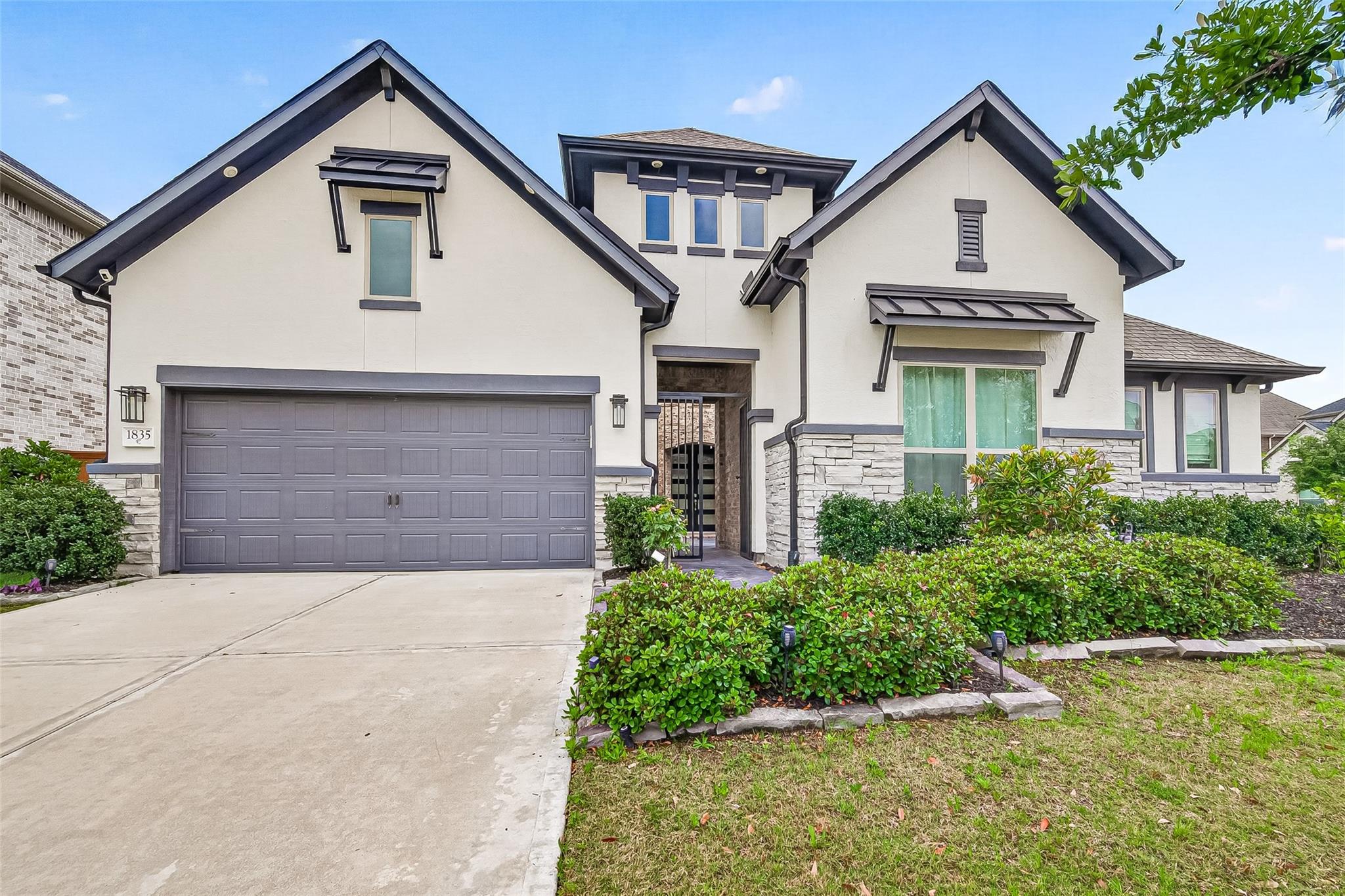 1835 Brooking Hill Court