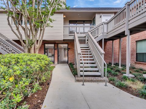 2829 Timmons Lane 204 Houston TX 77027