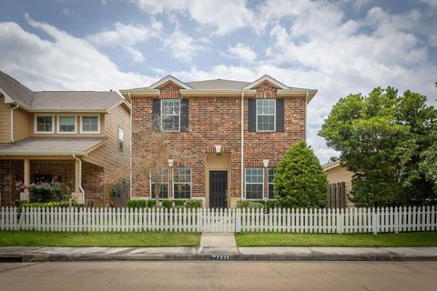 Photo of 7338 Autumn Sun Drive, Houston, TX 77083 (MLS # 7584169)