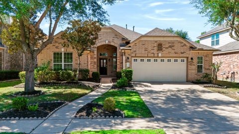 Photo of 314 Trillium Drive, Sugar Land, TX 77479 (MLS # 10111017)