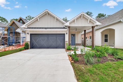 Photo of 11215 Moccasin Drive, Montgomery, TX 77316 (MLS # 64783255)