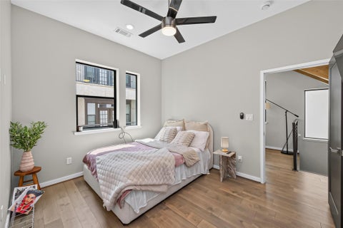 Tiny photo for 607 Memorial Heights Drive, Houston, TX 77007 (MLS # 16297655)