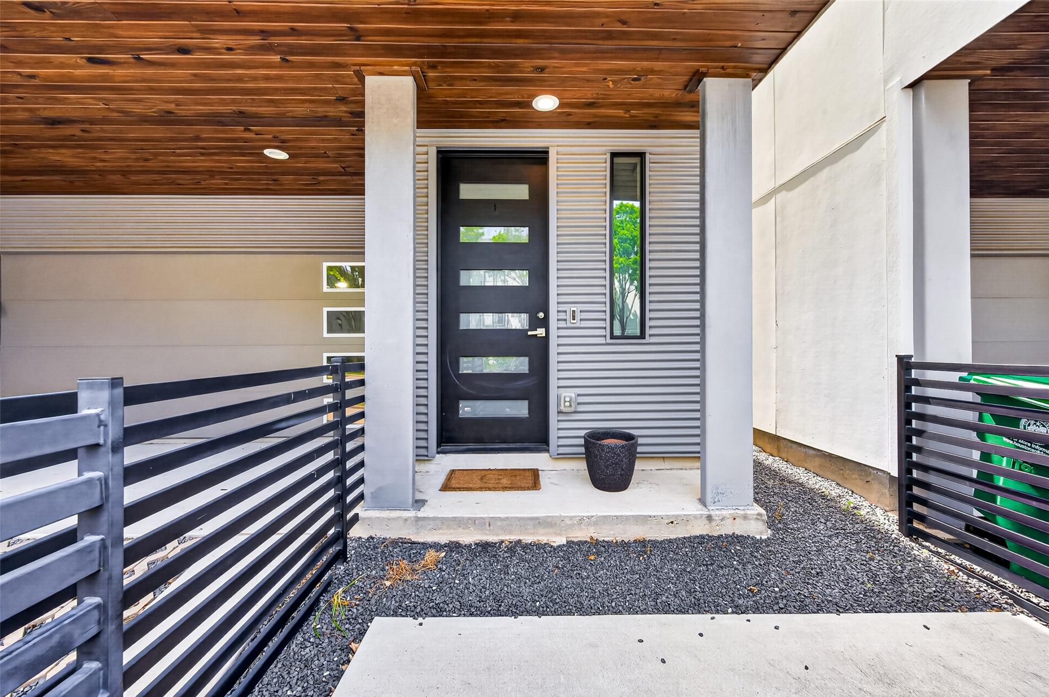 607 Memorial Heights Drive
