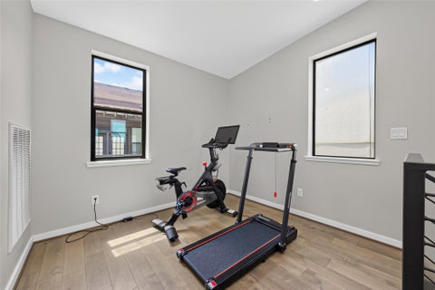 Tiny photo for 607 Memorial Heights Drive, Houston, TX 77007 (MLS # 16297655)