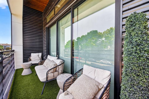 Tiny photo for 607 Memorial Heights Drive, Houston, TX 77007 (MLS # 16297655)