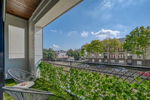 Tiny photo for 607 Memorial Heights Drive, Houston, TX 77007 (MLS # 16297655)