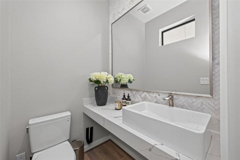 Tiny photo for 607 Memorial Heights Drive, Houston, TX 77007 (MLS # 16297655)