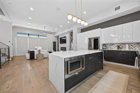 Tiny photo for 607 Memorial Heights Drive, Houston, TX 77007 (MLS # 16297655)
