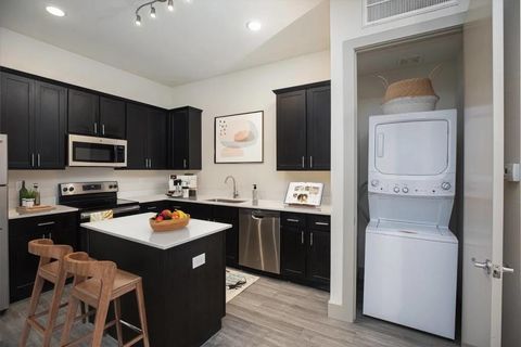 Photo of 4509 Mount Vernon Street #2, Houston, TX 77006 (MLS # 88660464)