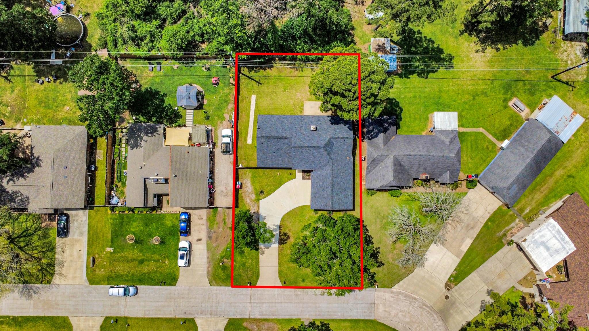7427 Willow Oak Drive