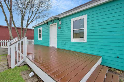 Photo of 617 4th Avenue N, Texas City, TX 77590 (MLS # 55952484)