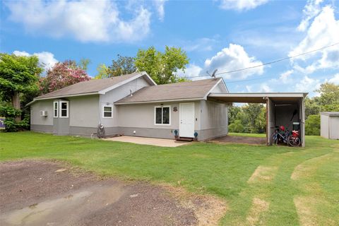 Photo of 703 Pecan Valley Drive, Wharton, TX 77488 (MLS # 15780187)