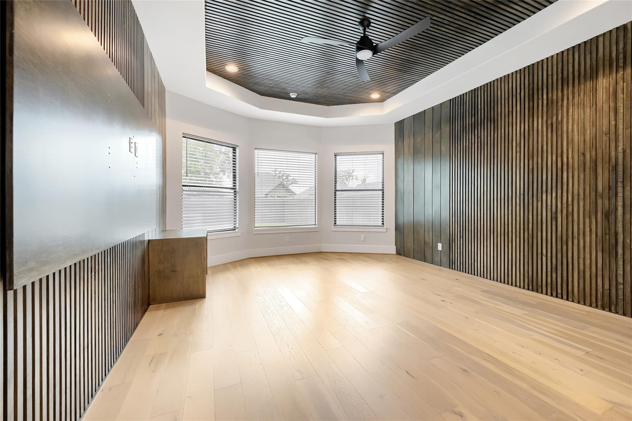 10130 Regatta Shore Drive