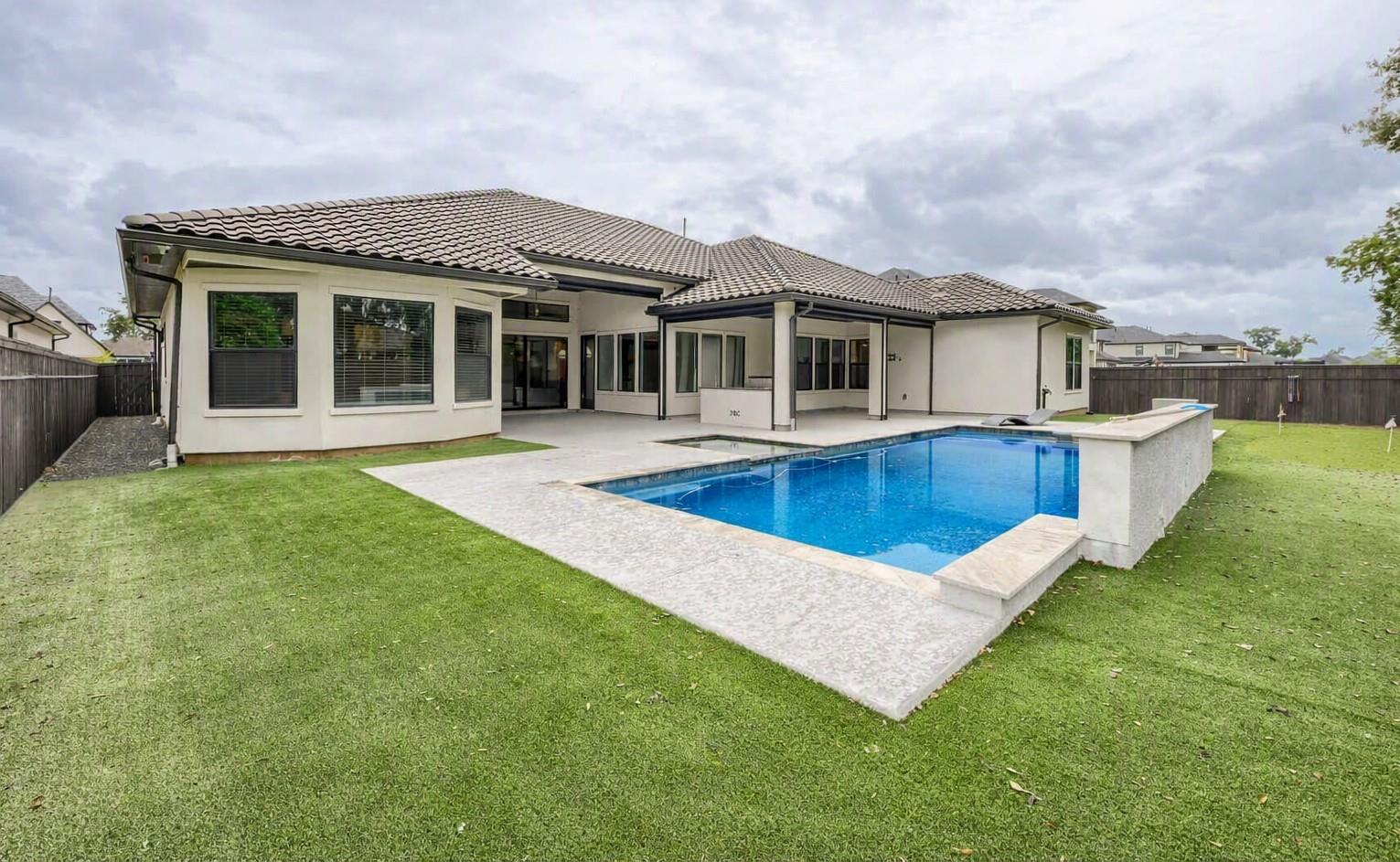 10130 Regatta Shore Drive