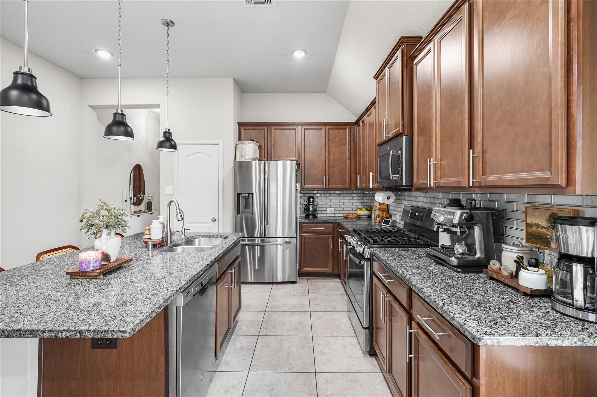 2109 Hickory Valley Court