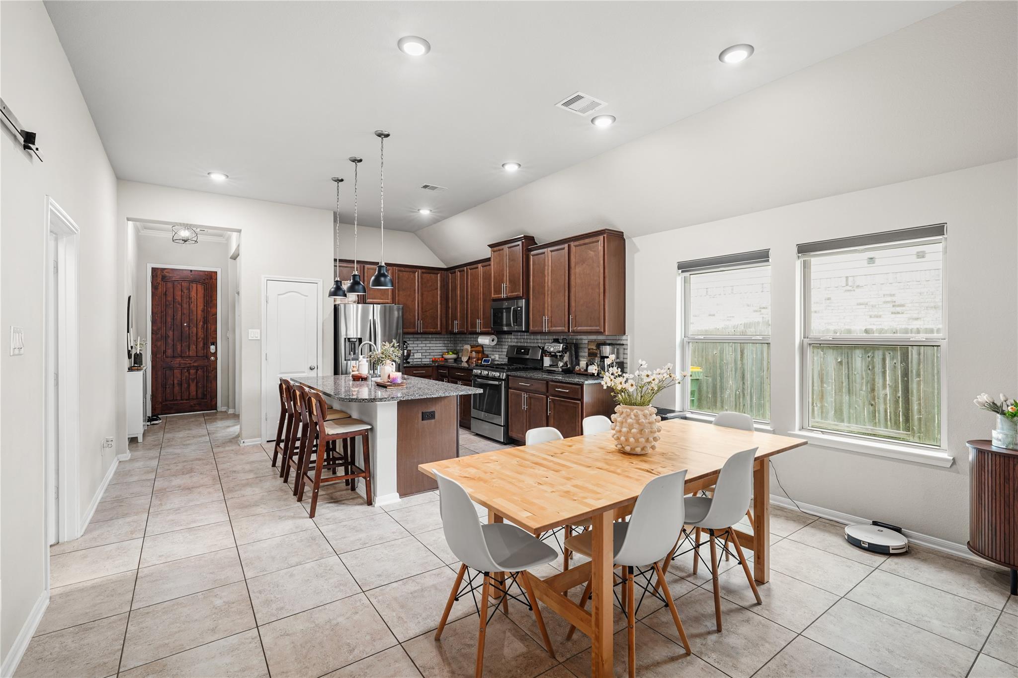 2109 Hickory Valley Court