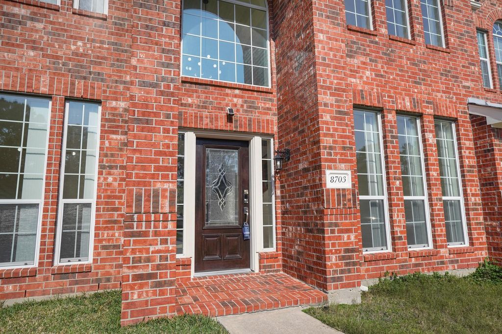 Photo of 8703 Silver Lure Drive, Humble, TX 77346 (MLS # 34088937)