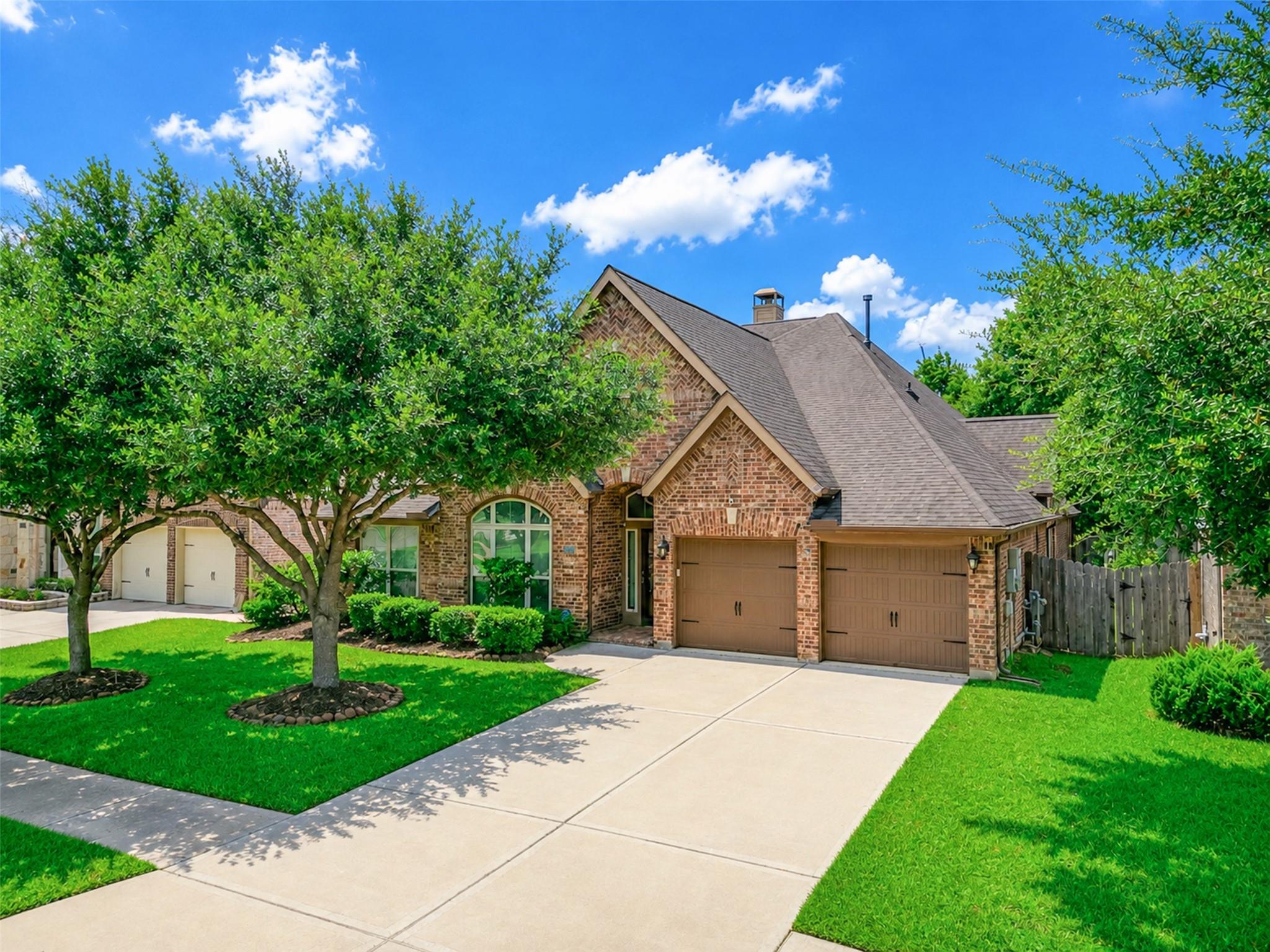 4131 N Creekmont Drive
