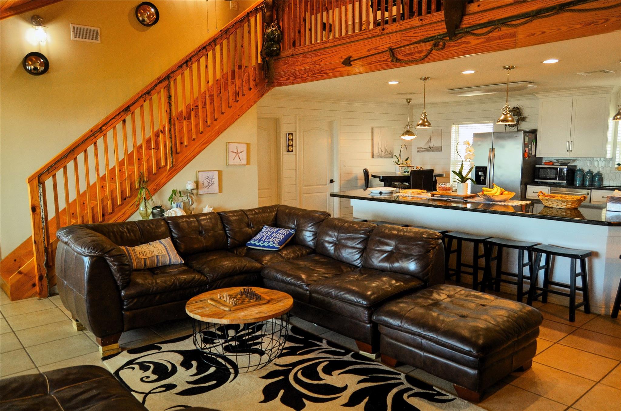 903 S Cove