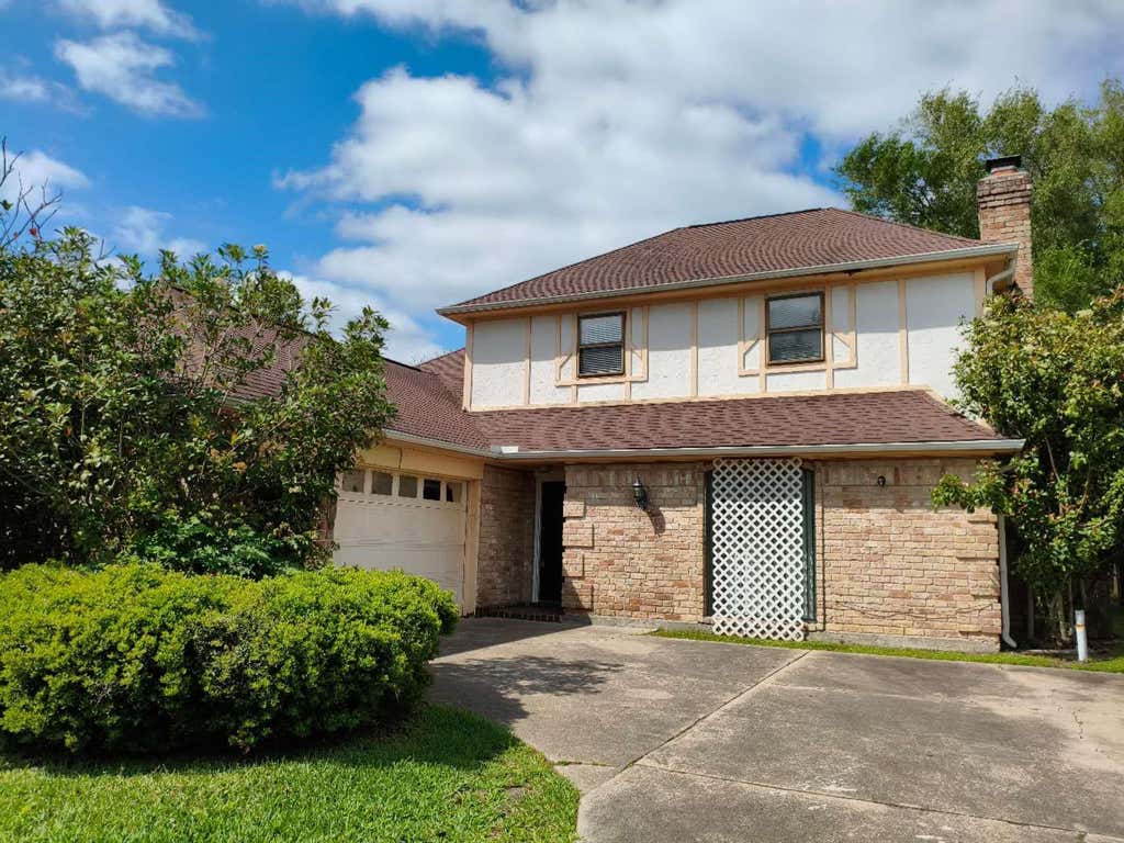 Photo of 15526 Rio Plaza Drive, Houston, TX 77083 (MLS # 27278035)
