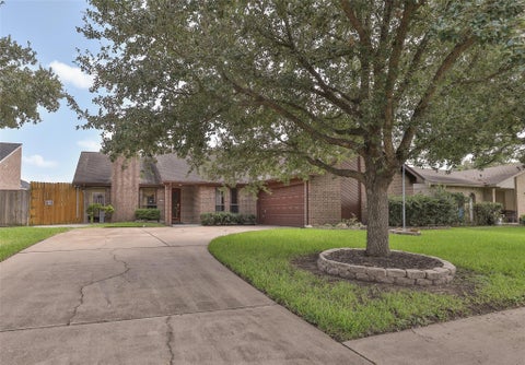 Photo of 15407 Empanada Drive, Houston, TX 77083 (MLS # 15307243)