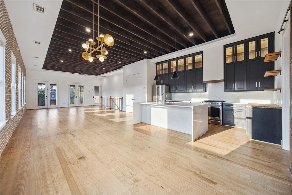 Photo of 844 E 25th Street, Houston, TX 77009 (MLS # 46263014)