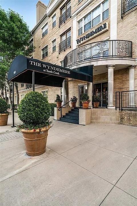 Photo of 3400 Welborn Street #215, Dallas, TX 75219 (MLS # 10433445)