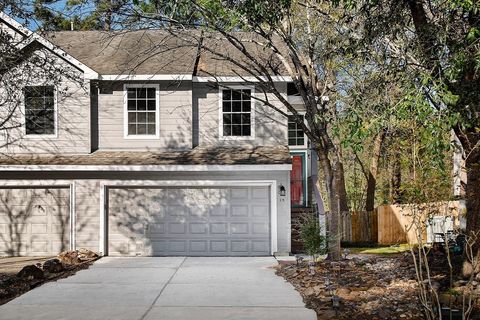 Photo of 15 Marble Rock Place, The Woodlands, TX 77382 (MLS # 15125195)