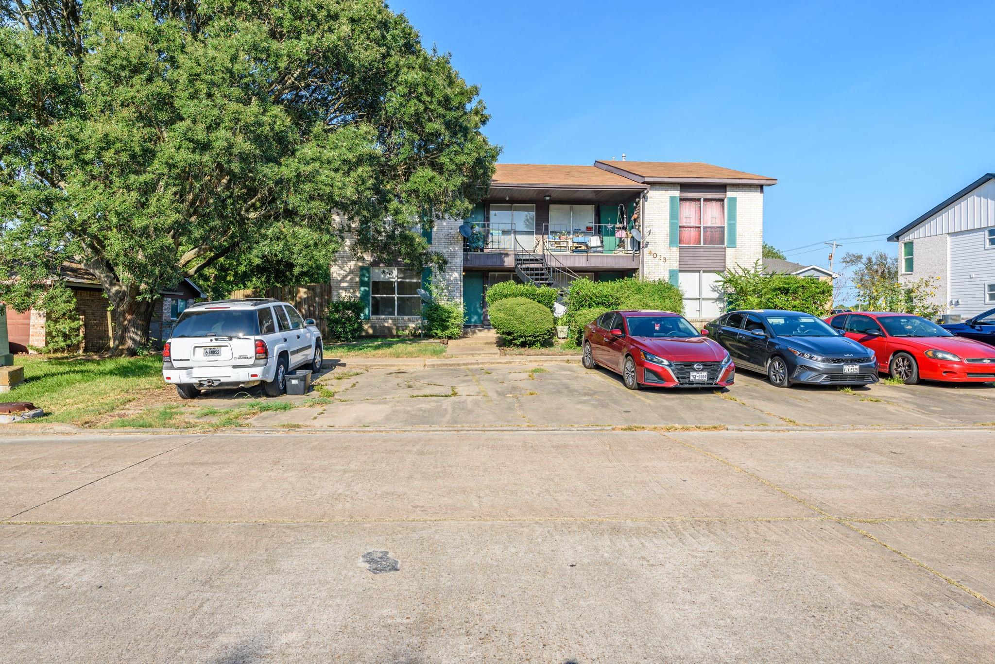 4023 Briarglen Drive 1