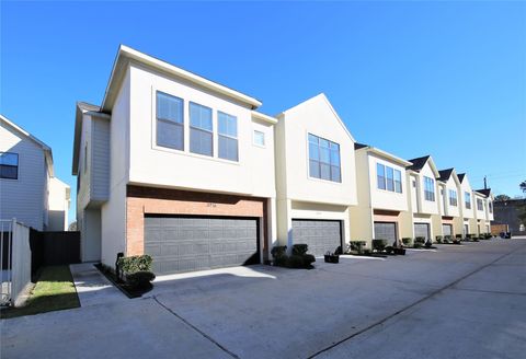 Photo of 3916 Tulane Oak, Houston, TX 77018 (MLS # 79646761)