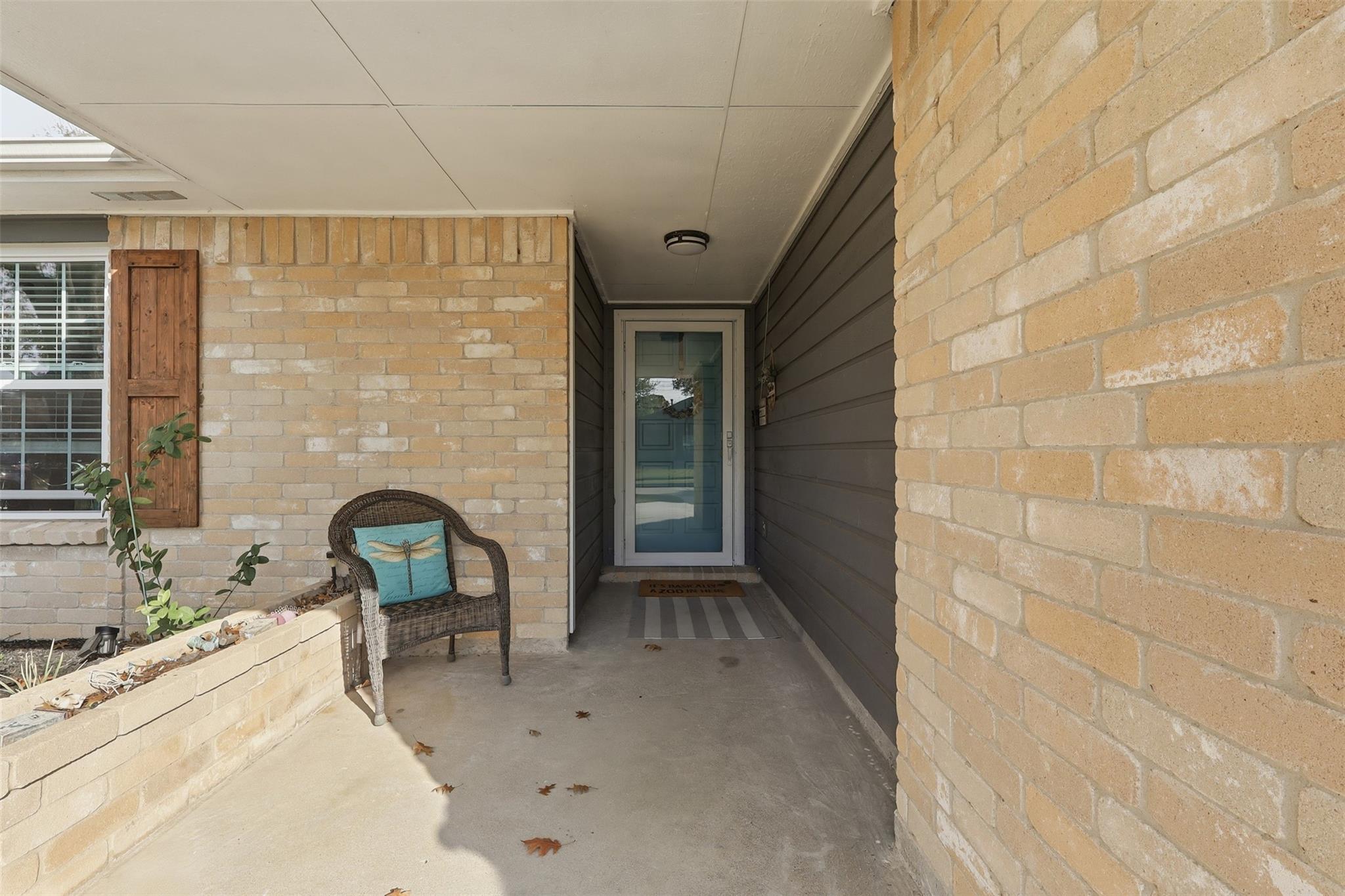 1201 Willowbriar Lane